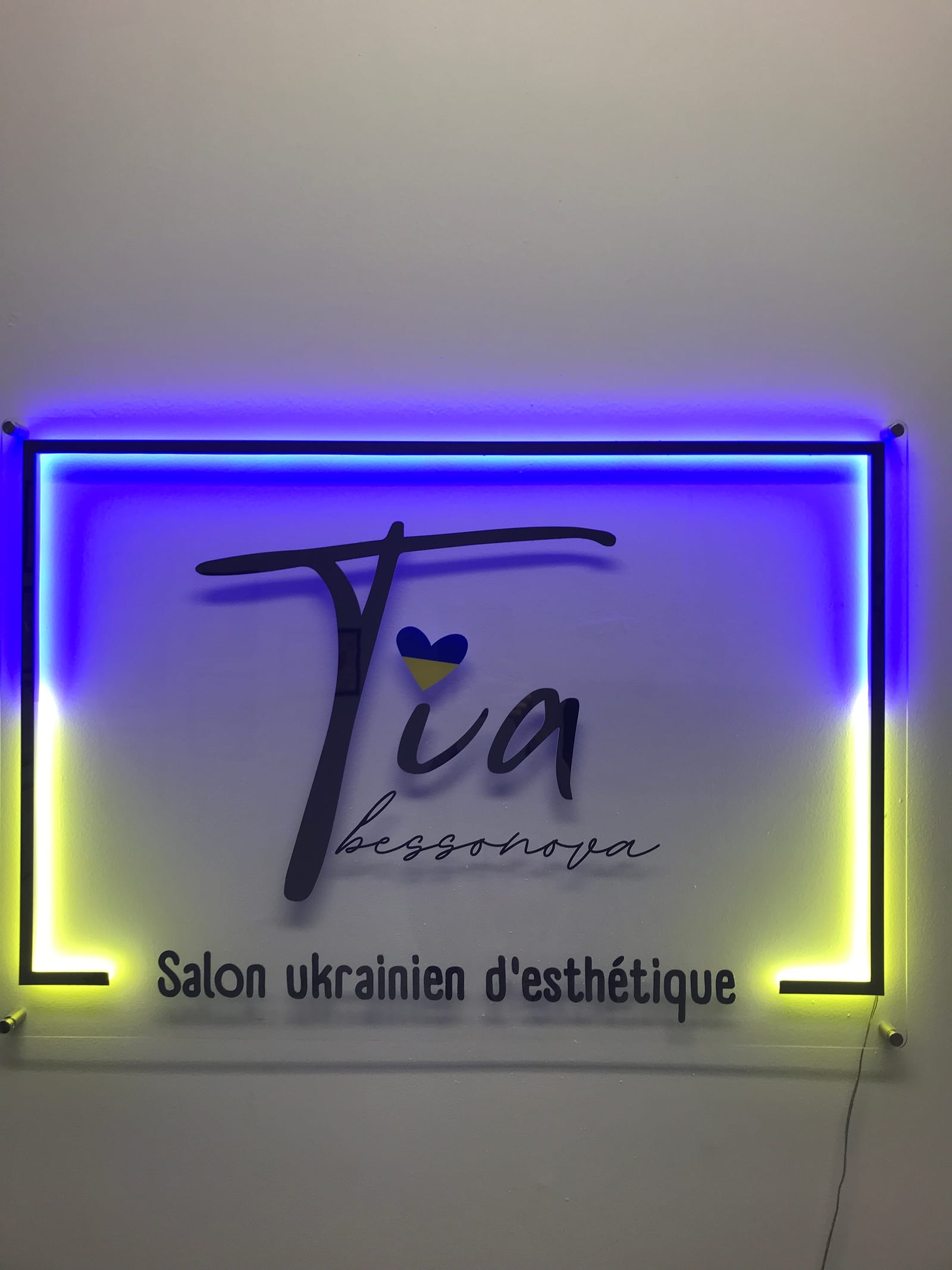 Salon d’ukrainien esthétique Tia Bessonova